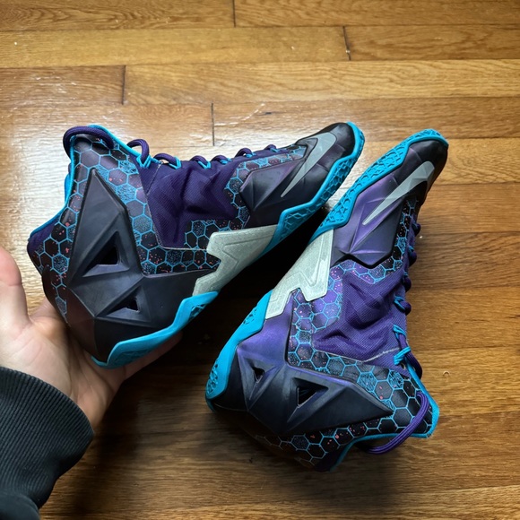 Mens Nike Lebron Shoes 11 ‘Hornets’ - Picture 6 of 9